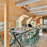 Three-bedroom With A Fireplace In Casa vacanze Ringkøbing