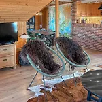 Ferienhaus Three-bedroom With A Fireplace In