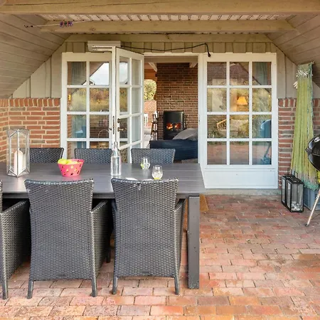 Three-bedroom With A Fireplace In Ringkobing 펜션 *