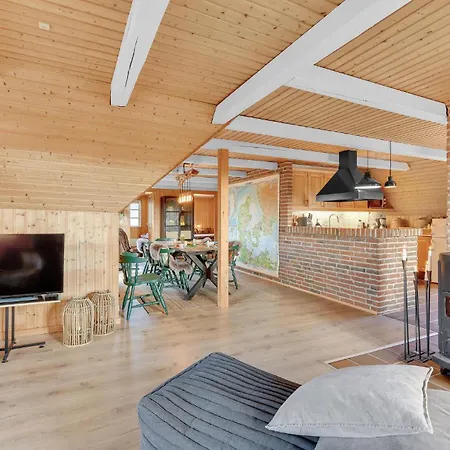 Nyaraló Three-bedroom With A Fireplace In Ringkobing *