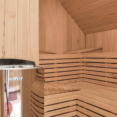 Three-bedroom With A Fireplace In Ringkobing 펜션