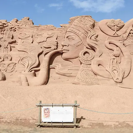 Three-bedroom With A Fireplace In Ringkobing *