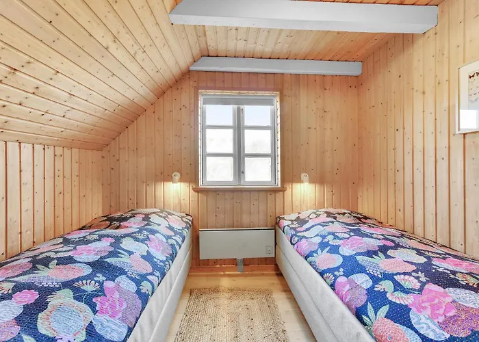 度假居 Three-bedroom With A Fireplace In