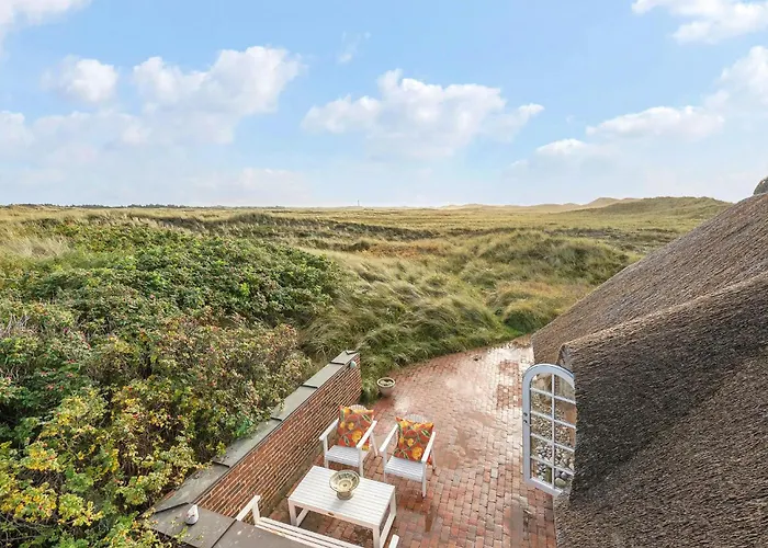 Holiday home Three-bedroom With A Fireplace In Ringkobing